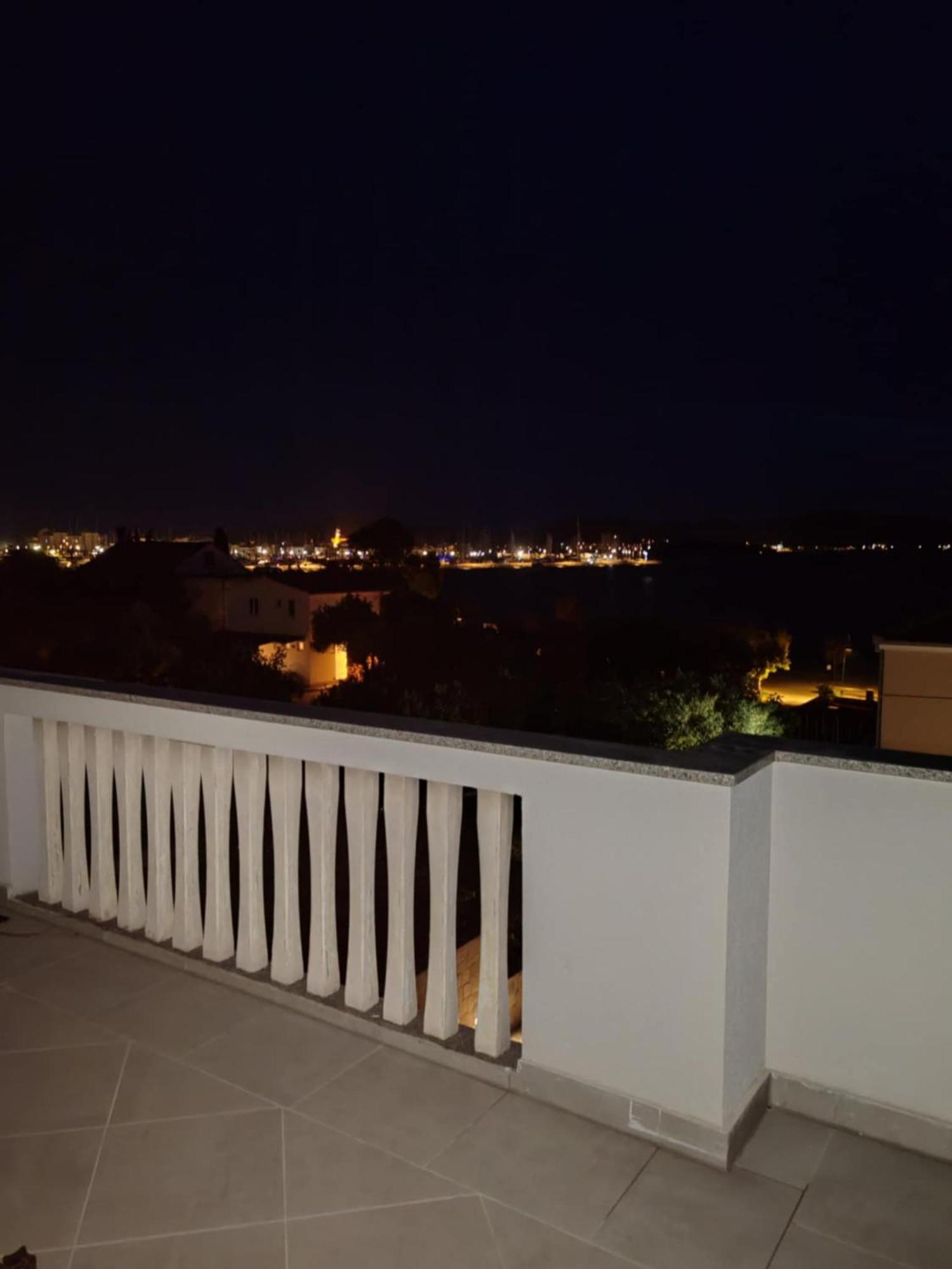 Apartments Bosana XIV ビオグラード・ナ・モル エクステリア 写真