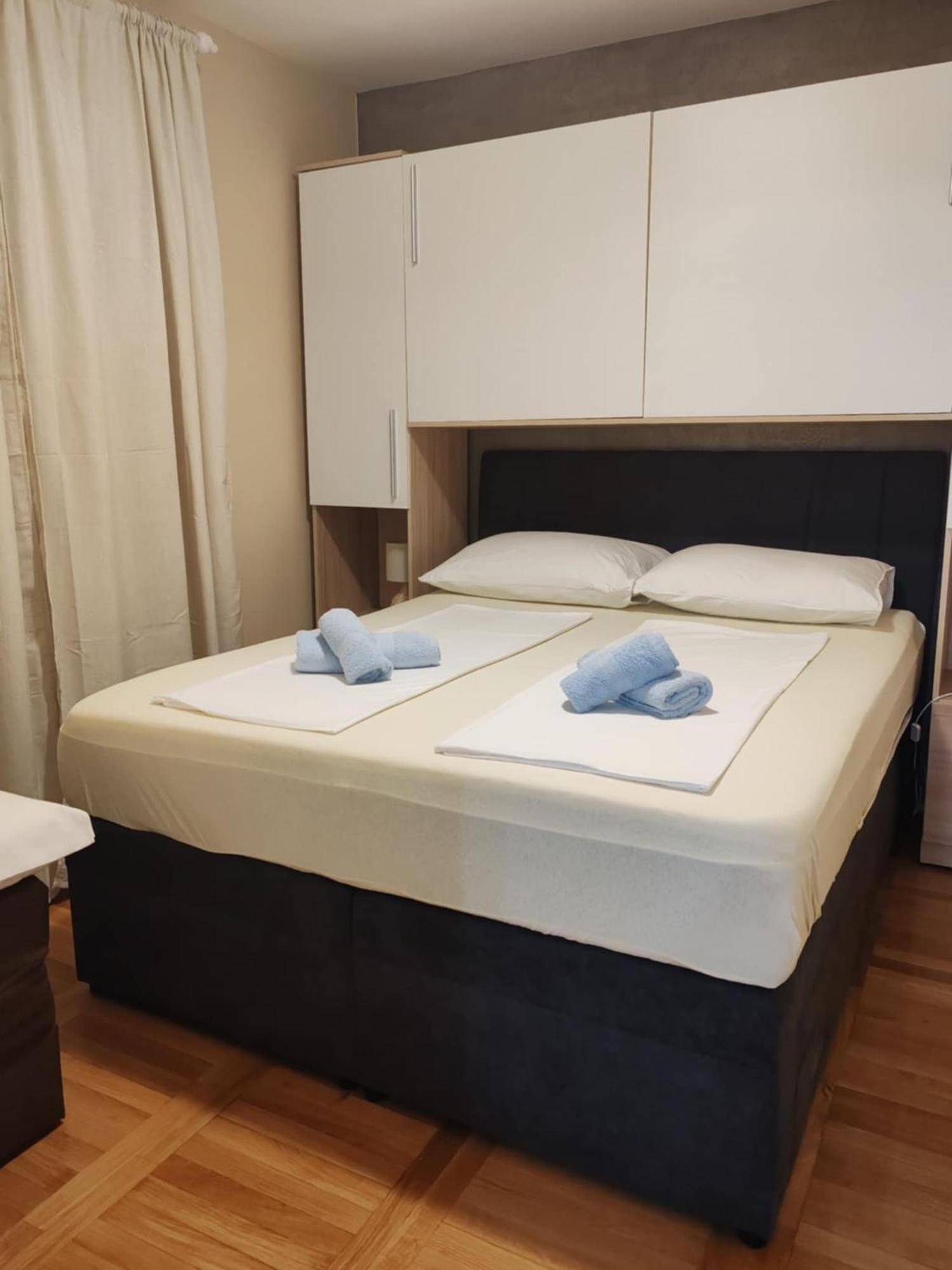 Apartments Bosana XIV ビオグラード・ナ・モル エクステリア 写真