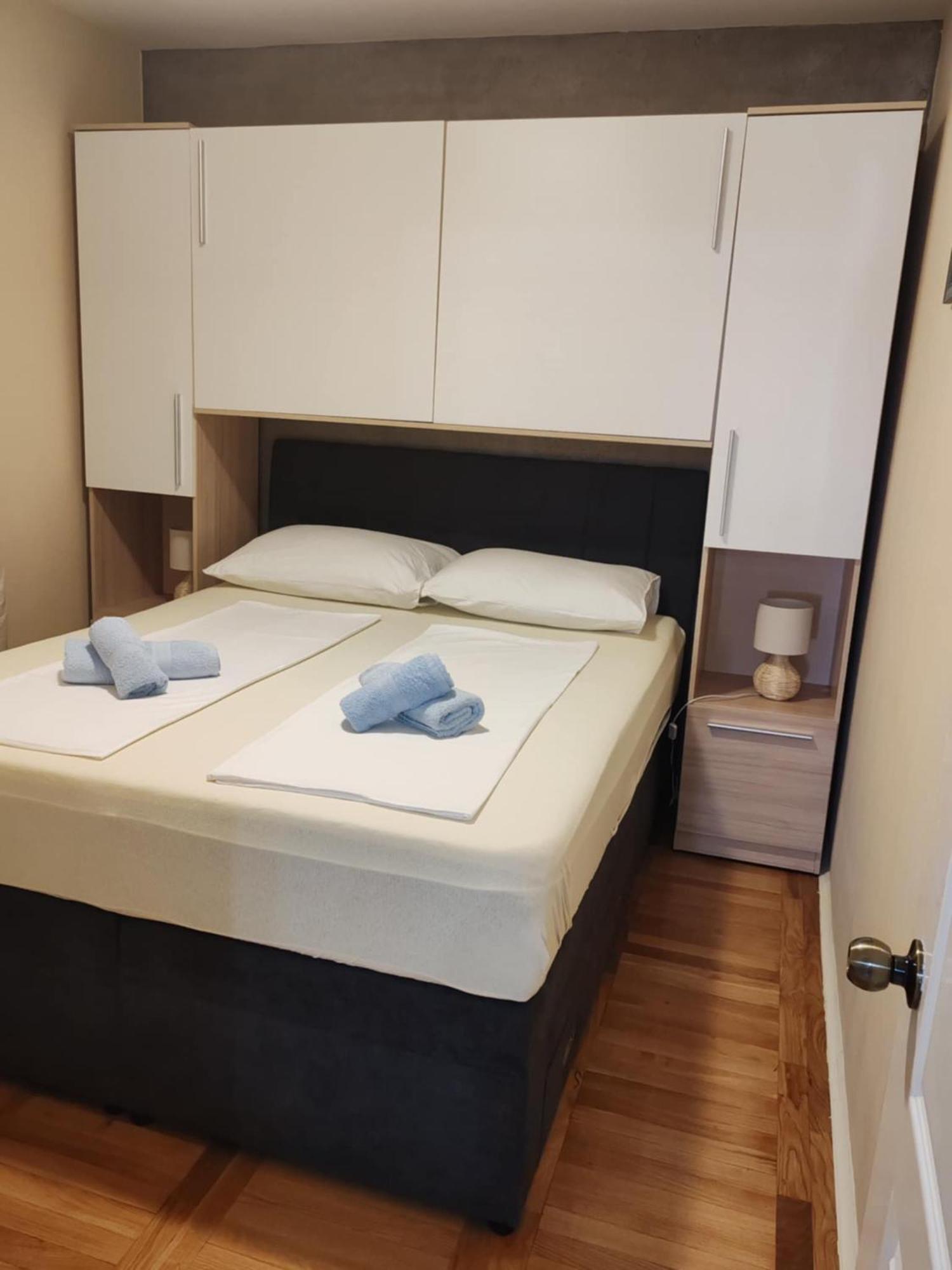 Apartments Bosana XIV ビオグラード・ナ・モル エクステリア 写真